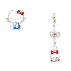 Hello Kitty "Cake" Silver Earrings (Set of 2)